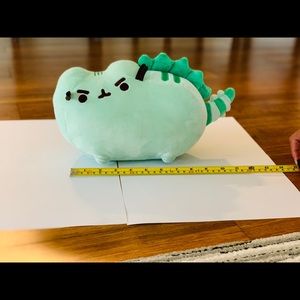 Gund green dinosaur Pusheen